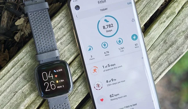 fitbit compatible phones