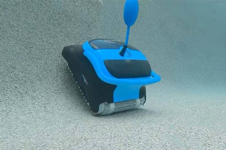 Best Robotic Pool Cleaners