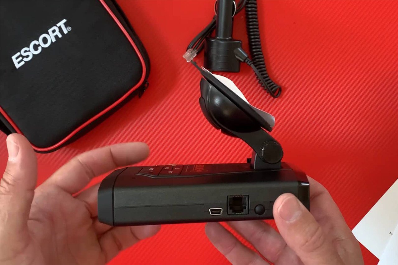 Escort Redline 360c Radar Detector Review: Extreme Range Meets Smart Filtering