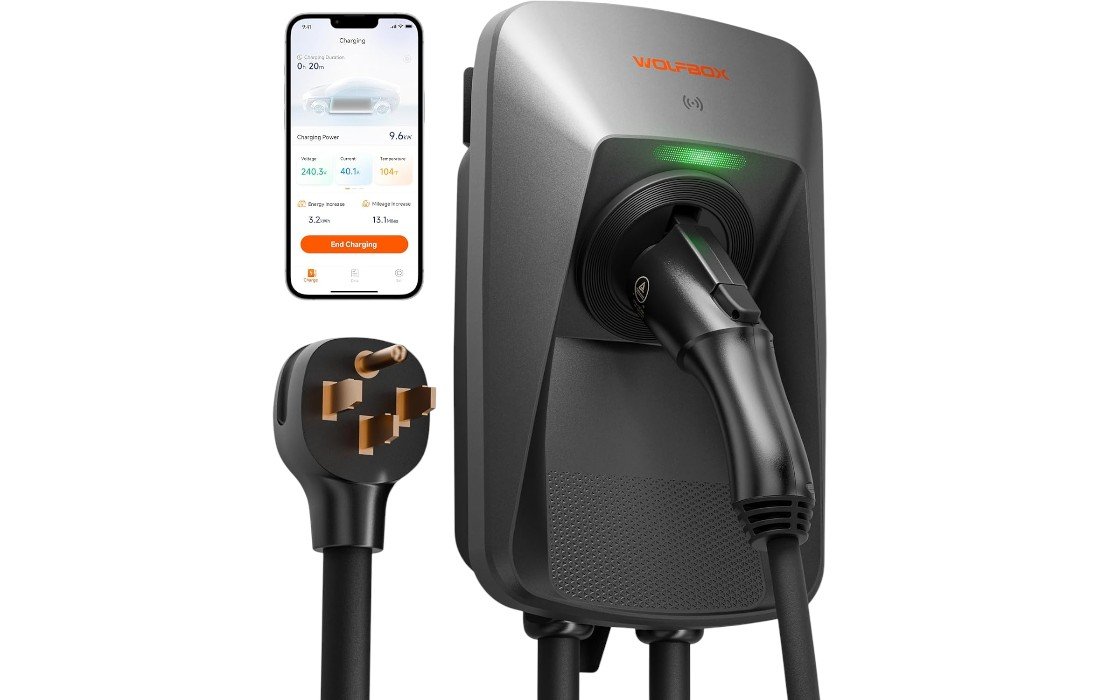 WOLFBOX WE40 Level 2 EV Charger on wall mount